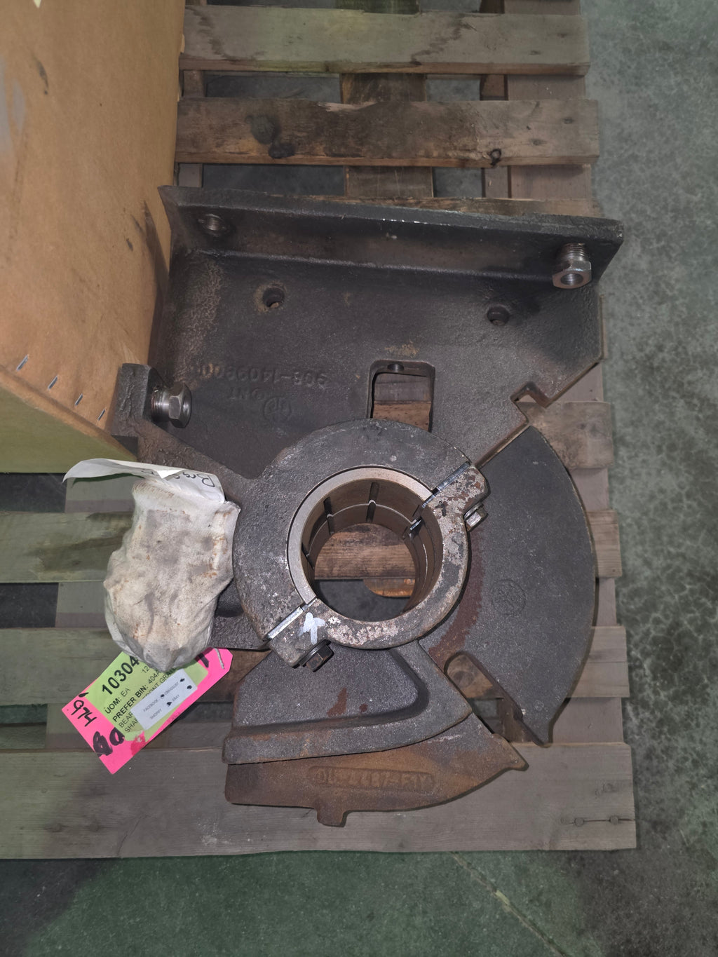 Front Grate Shaft Bearing Assembly – Cast-Iron Housing, Split Cap, Bronze Sleeve