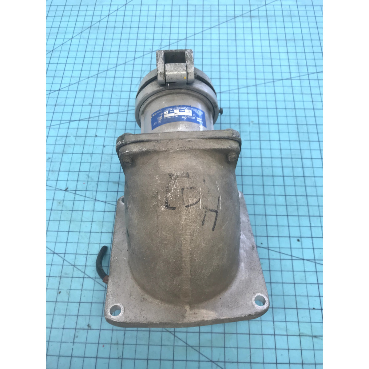 Crouse-Hinds AR642 M3 60A Arktite Receptacle w/ AJA6 Angle Adapter 600 ...
