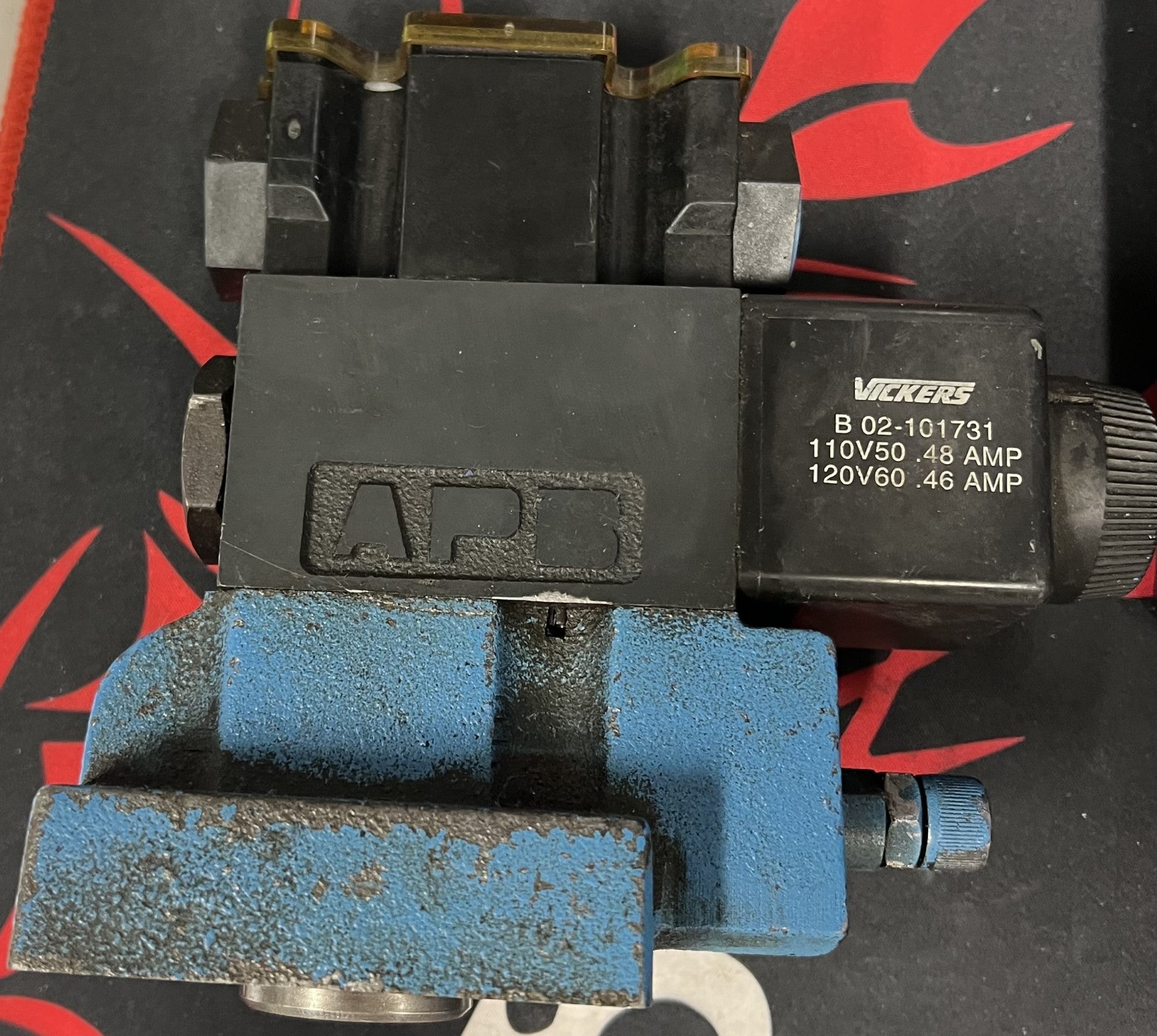 Eaton Vickers Directional Control Valve DG5V-8-H Pilot