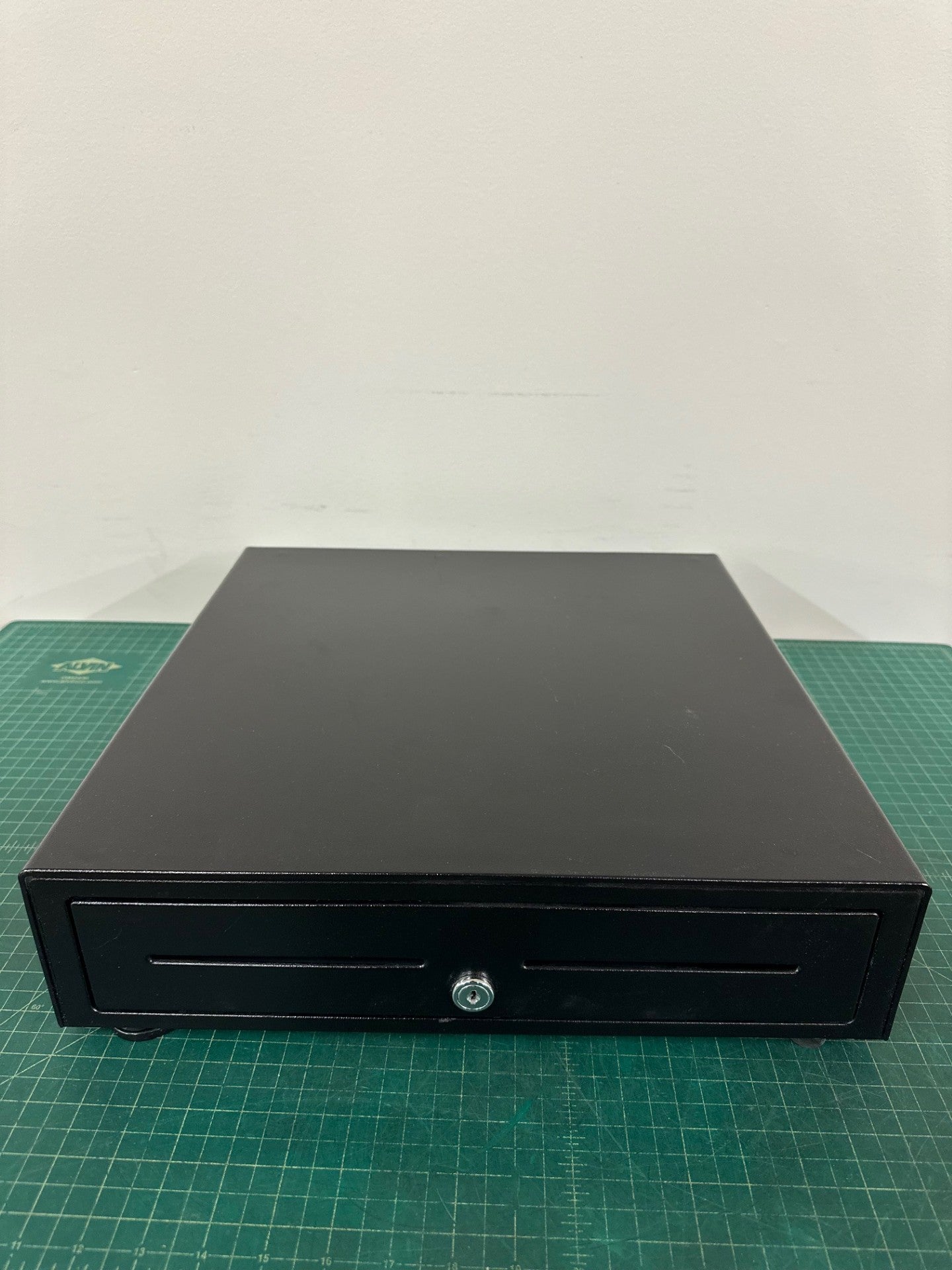 APG Cash Drawer - VB320 BL 1616 - Type 542