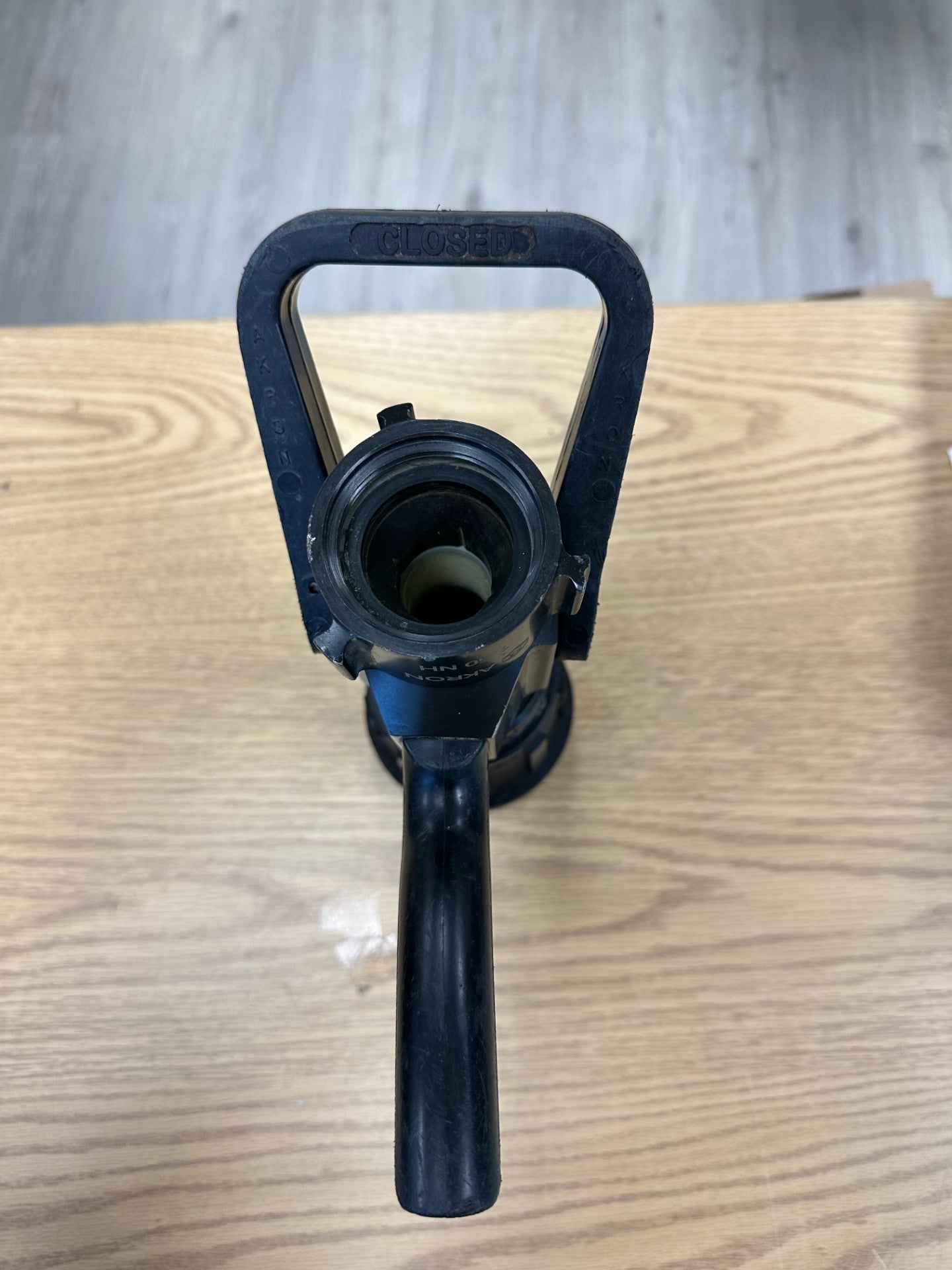 Akron 4820 Assault Nozzle with Grip and Spinning Teeth - (Missing Two Teeth)