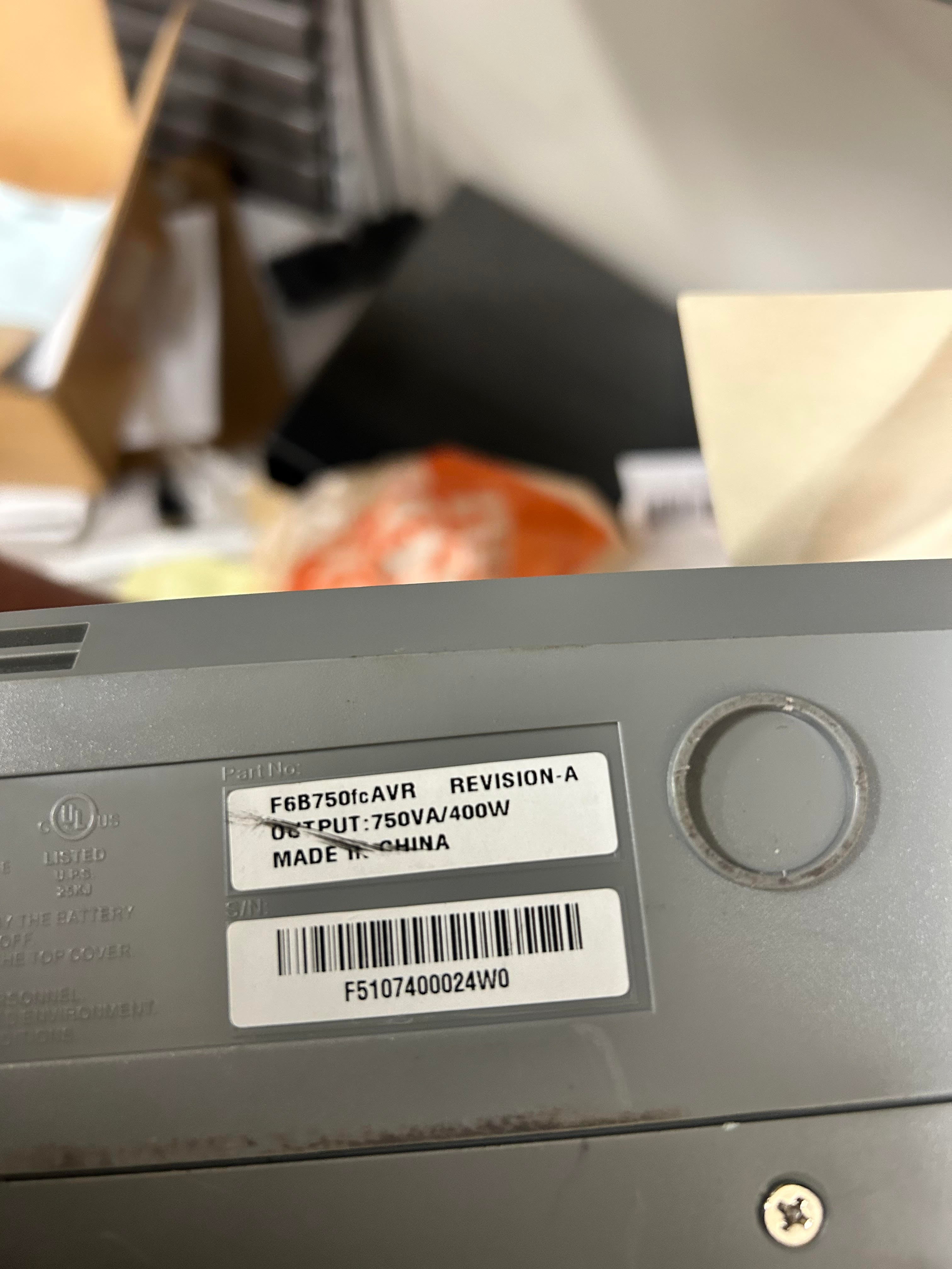 Belkin F6B750fcAVR Back up unit