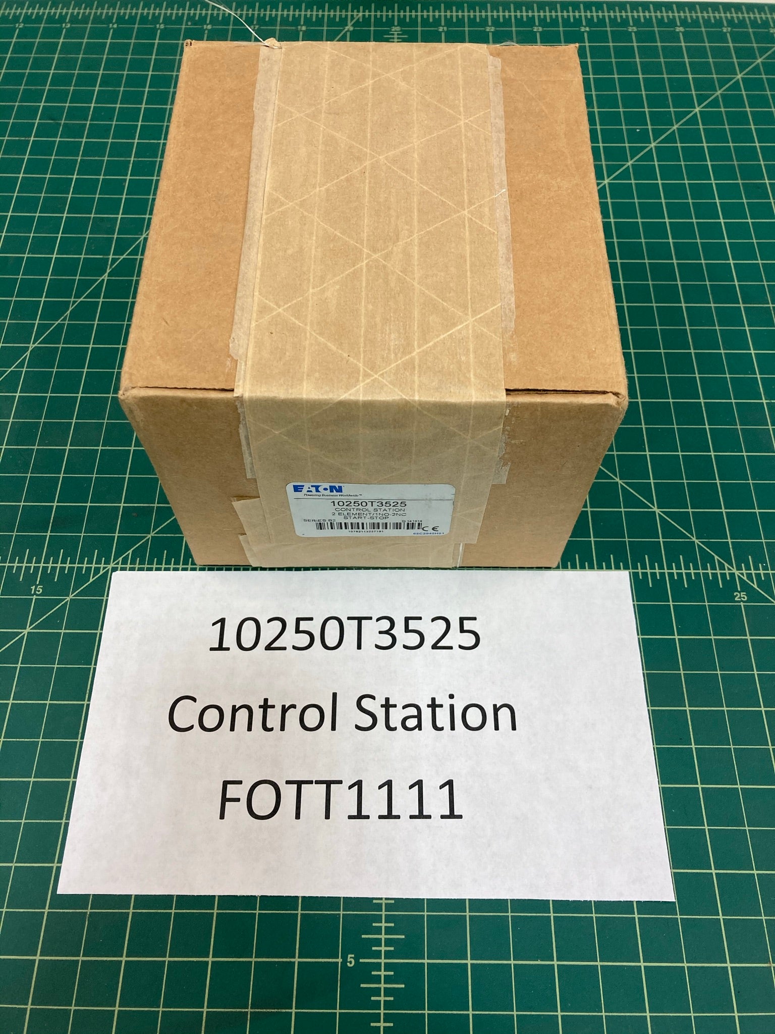 CONTROL STATION EATON 10250T3525  2 ELEMENT/1NO-2NC START-STOP SERIES B2