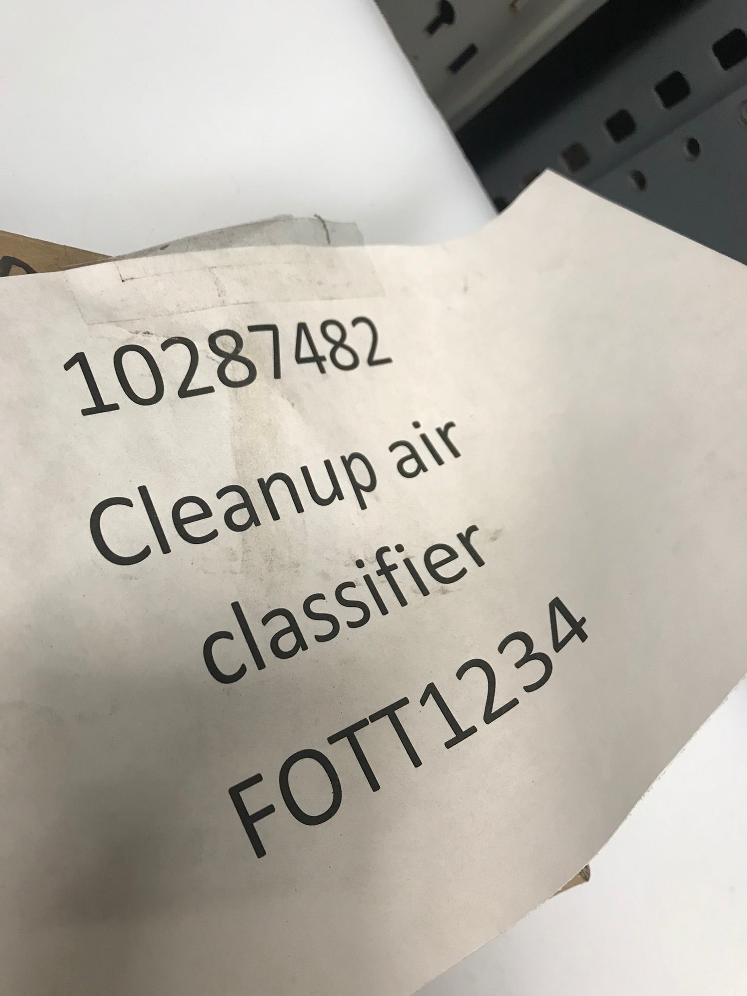 Cleanup air classifier