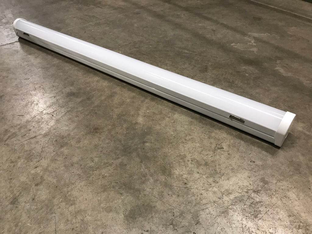 L-Form Linear Luminaire 48"