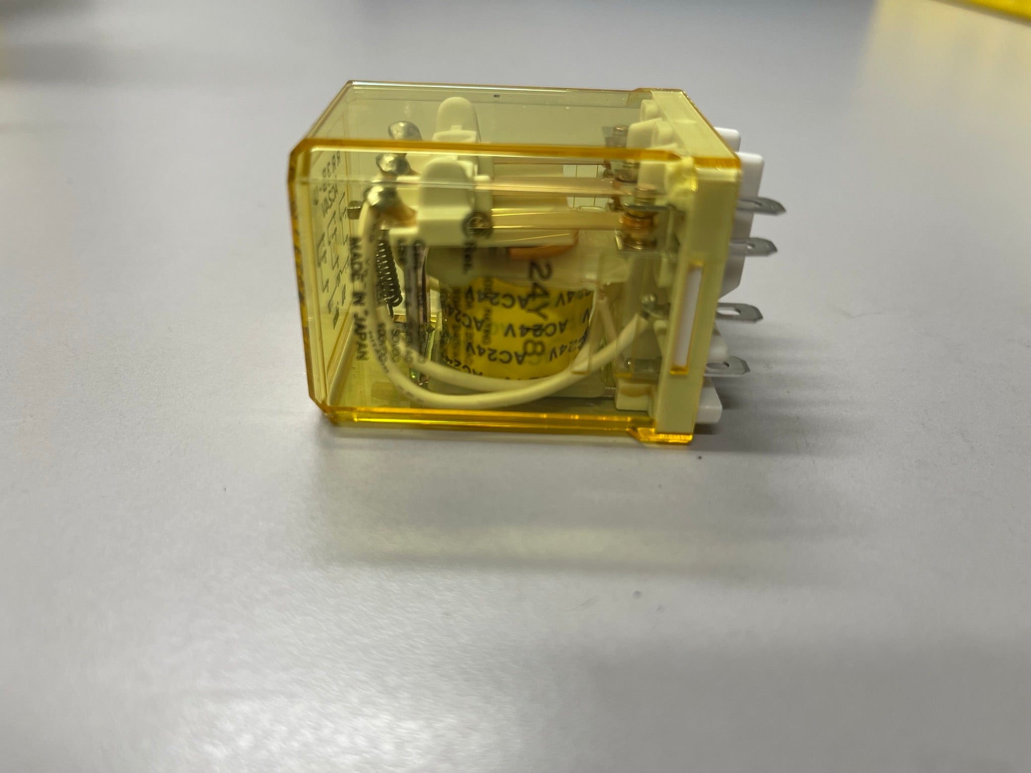 Idec Relay Heavy Duty RR3BUAC24V