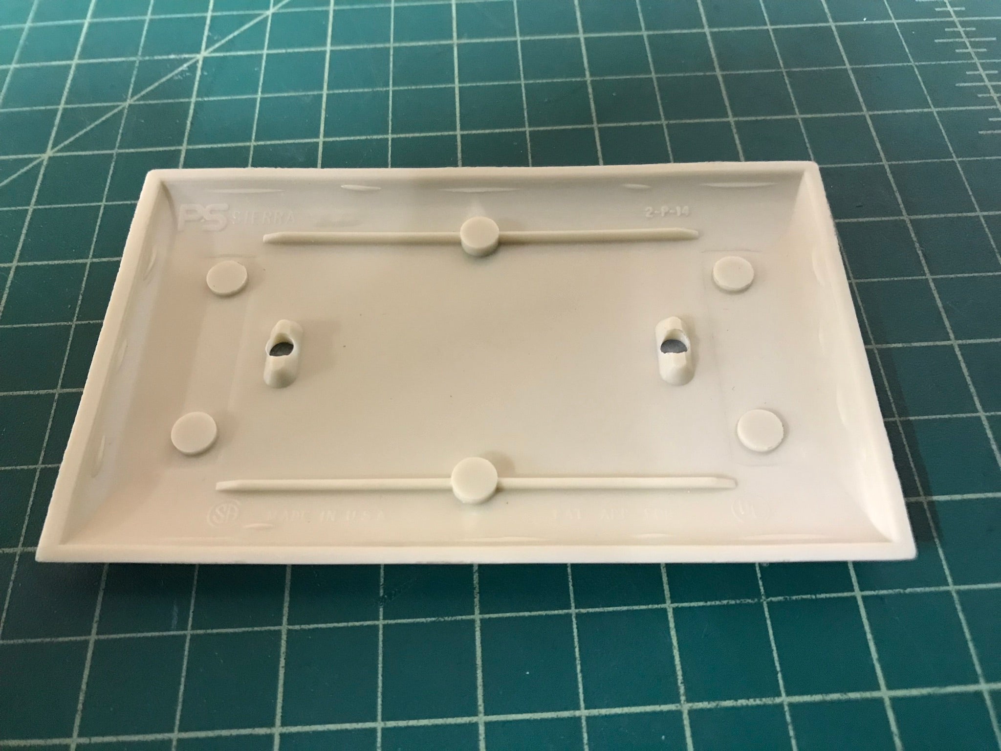 FACE PLATE - Ivory Plate