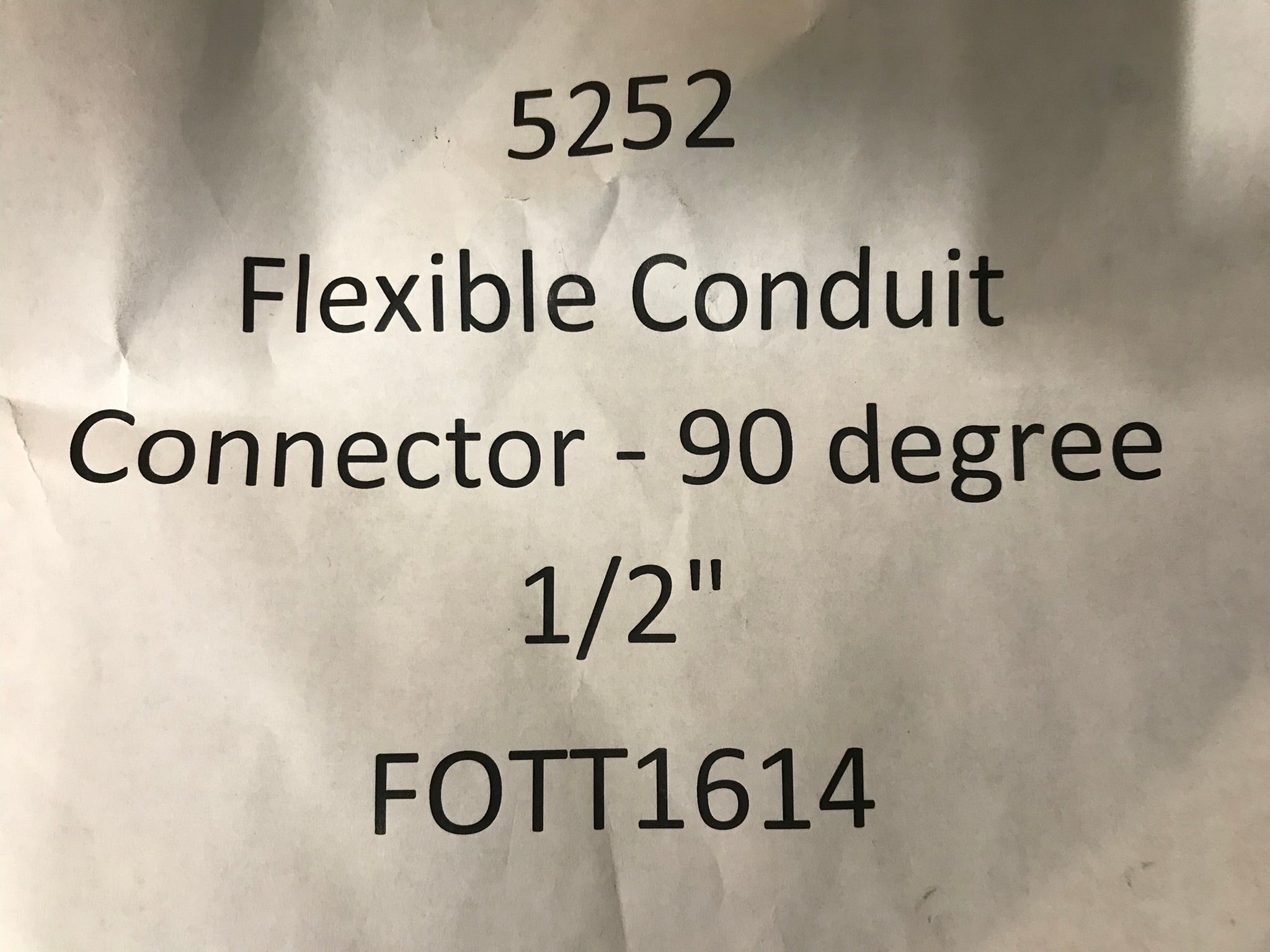 Flexible Conduit Connector - 90 degree 1/2"