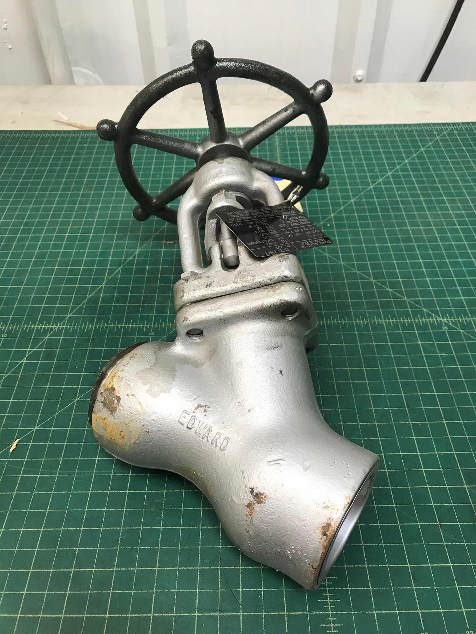 Edwards Globe Valve, B16.34LTD, size 2.0