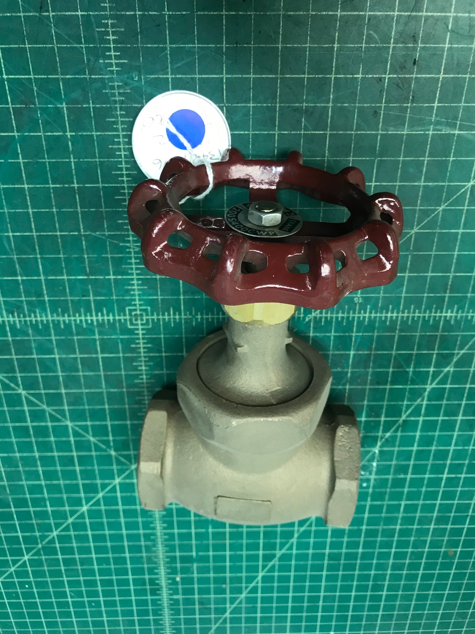 Crane Globe Valve, 1 1/2", Brass 200s