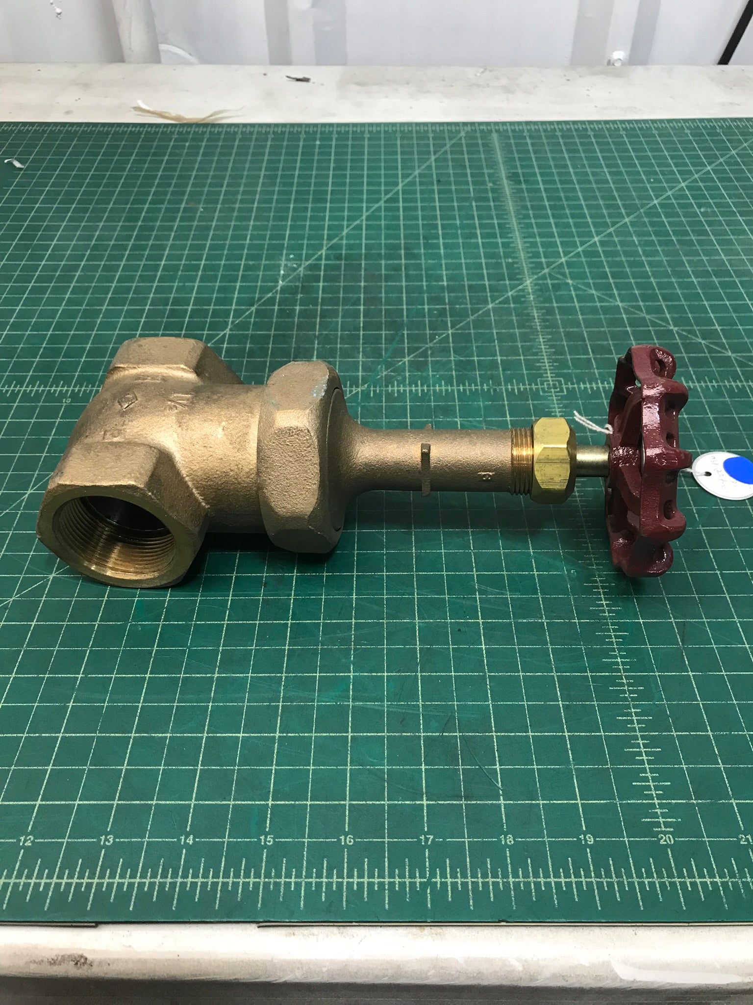 Crane Bronze Gate Valve, 1 1/2", 250 PSI