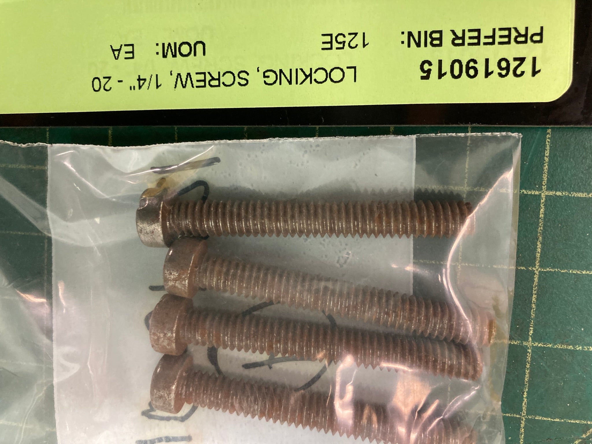 LOCKING, SCREW, 1/4" - 20