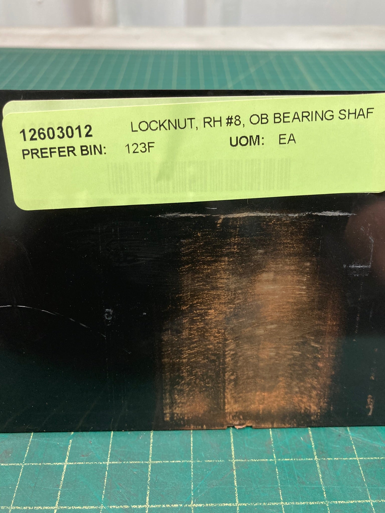 Locknut, RH #8 OB Bearing Shaft