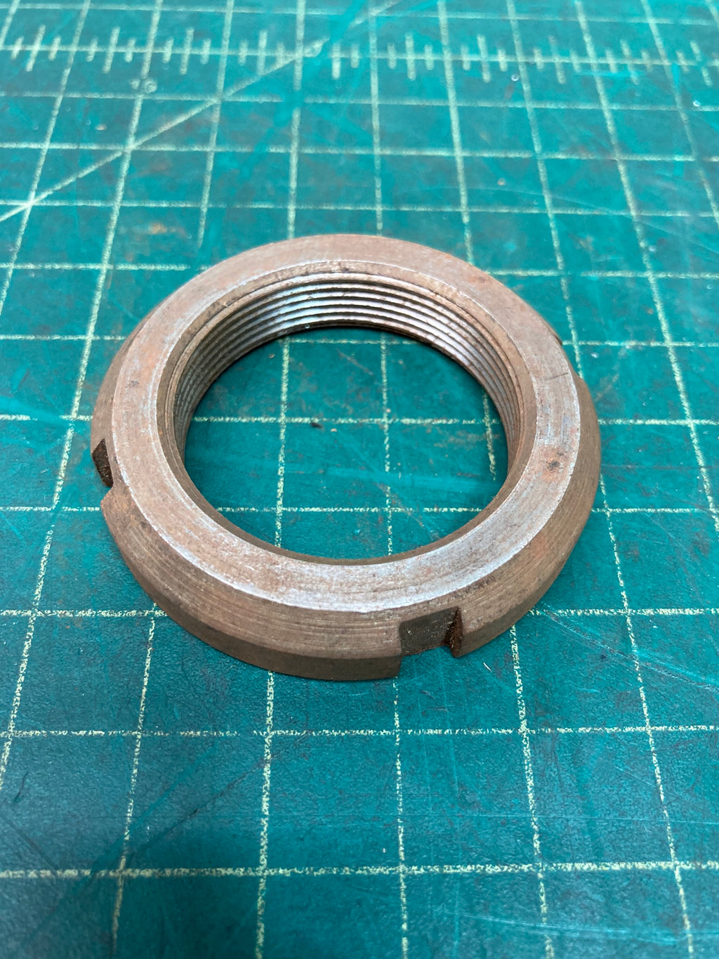 Locknut, RH #8 OB Bearing Shaft