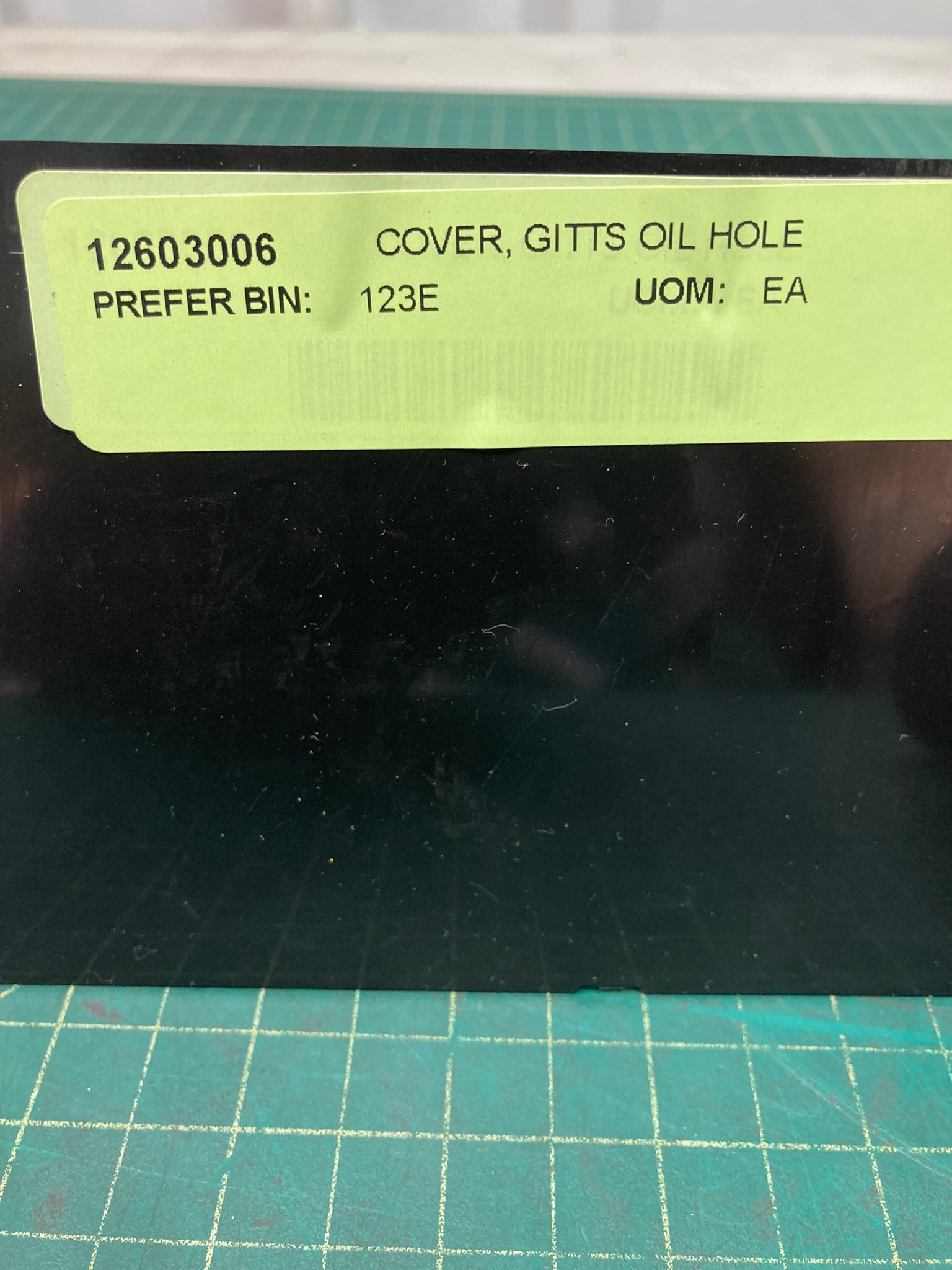 Cover, Gitts Oil Hole