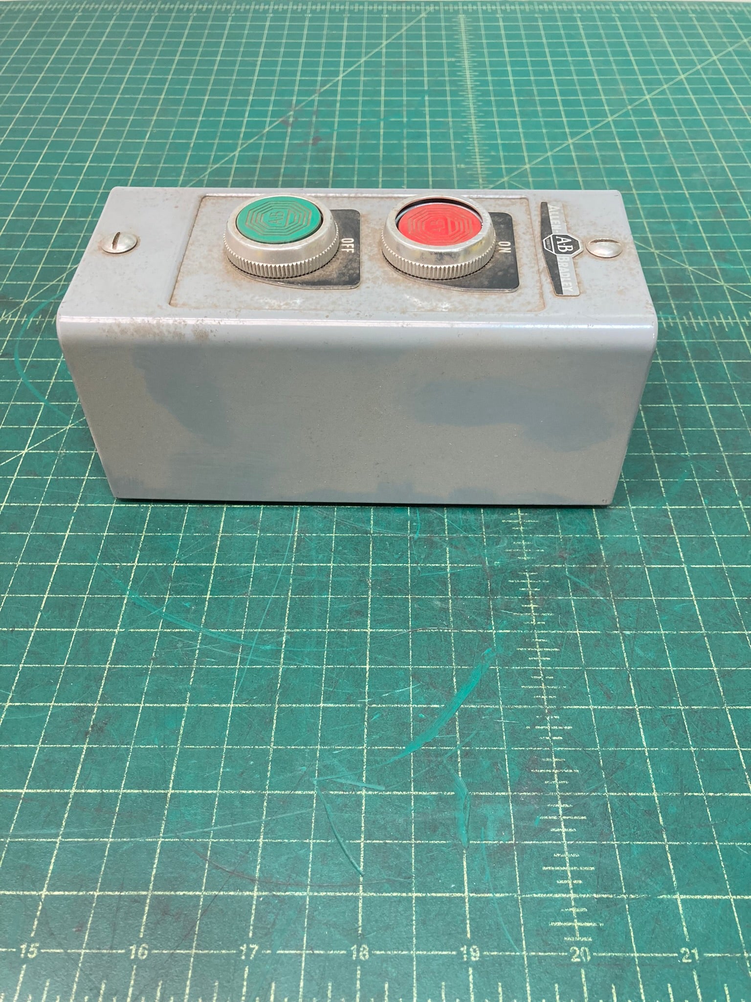 Allen Bradley FKB16A Push button switch