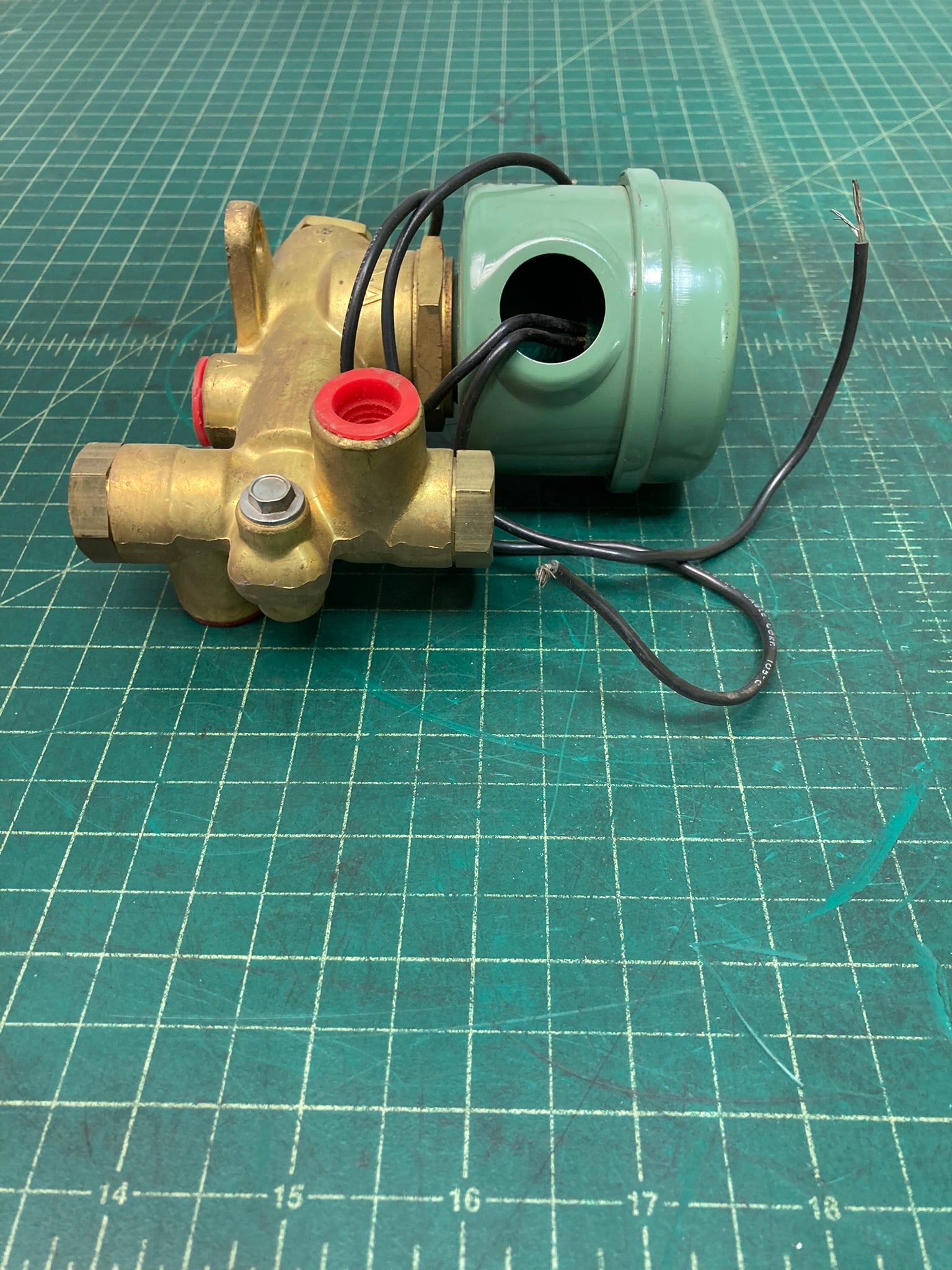 ASCO Solenoid Valve, 1/4" -75 PSI L88300