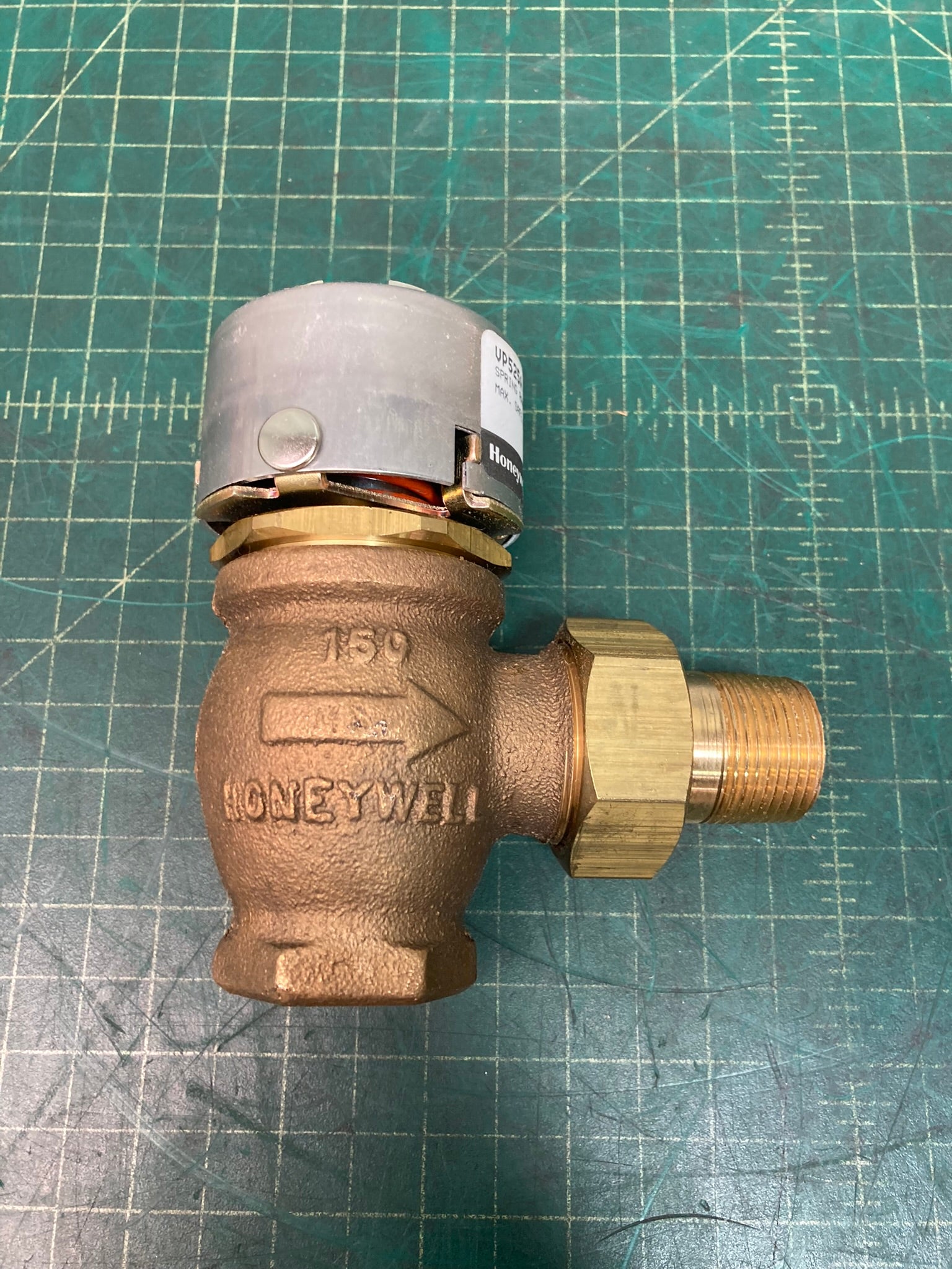 Honeywell VP525A Radiator Valve